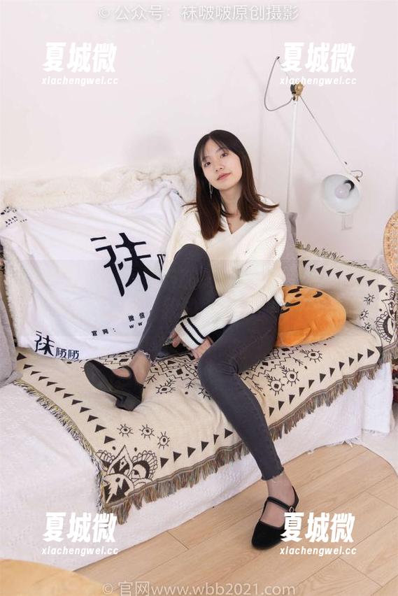 BoBoSocks袜啵啵 - 网盘风暴：泡芙的裸足花絮作品，我的脑袋和眼睛一样乱！