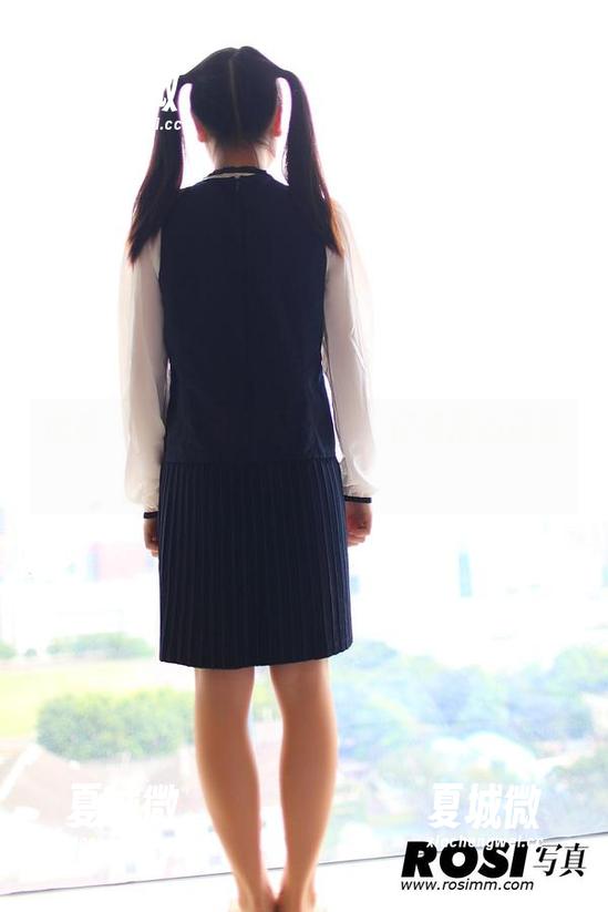 ROSI写真 哈哈,ROSI最新图集:牛仔裤揪心还是揪情?
