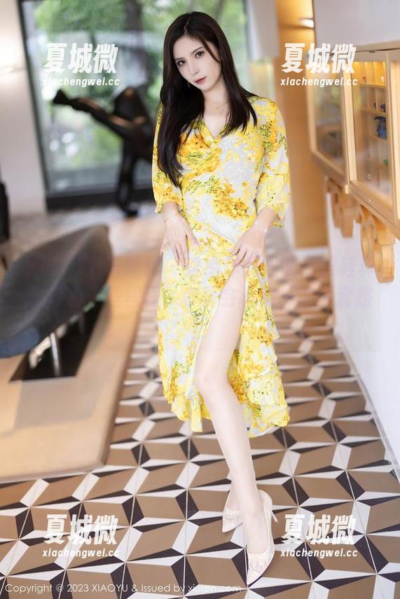 XIAOYU语画界 - 这组作品里的高跟鞋真是好看，程程程，你真会玩筒袜的骚套路！