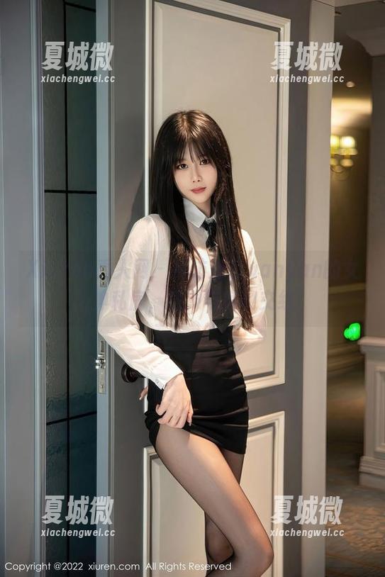 Xiuren秀人网-沐言yanyan Xiuren秀人网 - 探访沐言yanyan的女神私房,意外与惊艳交织