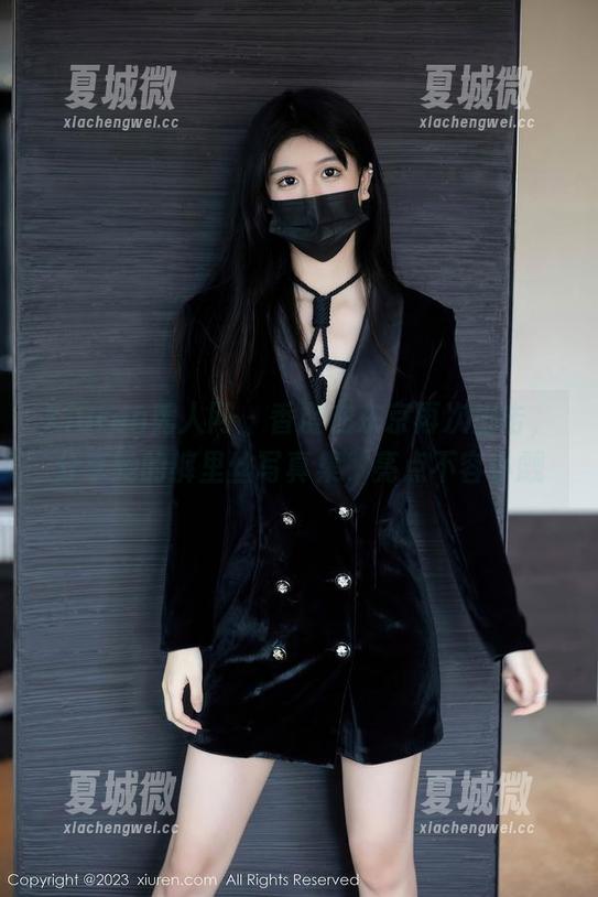Xiuren秀人网 - 香澄在东京再次出击，分享她的裤里丝写真集，亮点不容小觑
