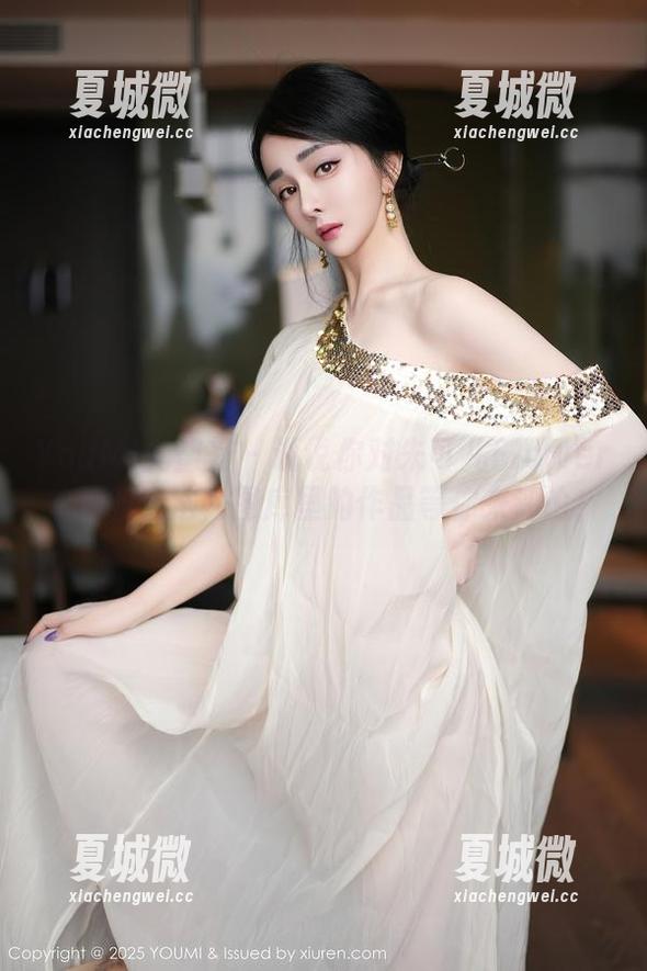 YouMi尤蜜荟 - 说说你对朱可儿Flower礼服的看法，图库里的作品等你来评论！