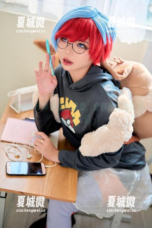 ZinieQ写真集里的温柔，分享给正在打瞌睡的人们