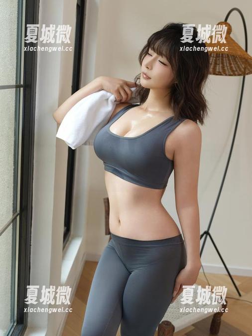 作品与观看全都交织在yuuhui玉汇的校服中！