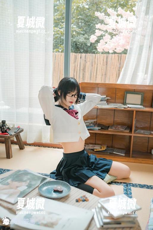 精选兔玩映画图集：学姐的体操服翻转了我的视角，等等，我好像又想到别的了……