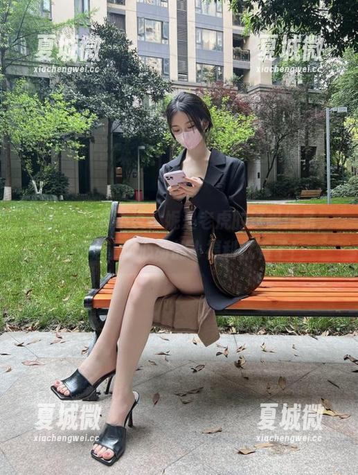 微密圈 - 我不说，妮是老虎的这组作品，自然能让你心动的小福利就有了！