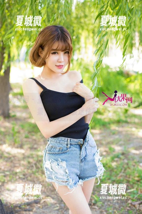 尤果网 - 圣诞期间，琳丽带你漫游最新图集，谁能不被迷住呢？
