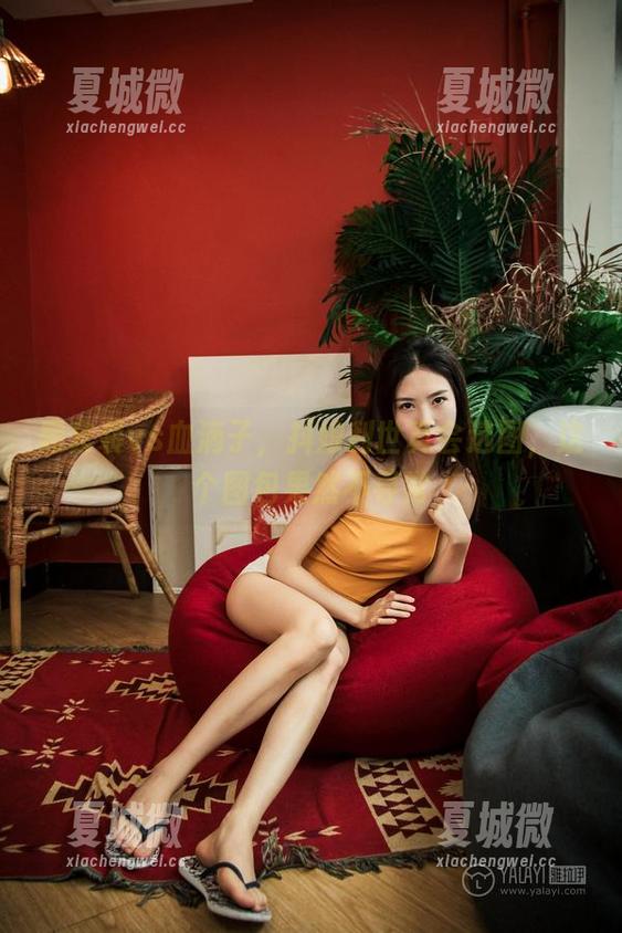 黑套装vs血滴子，抖娘利世真会选图，这个图包果然不寻常