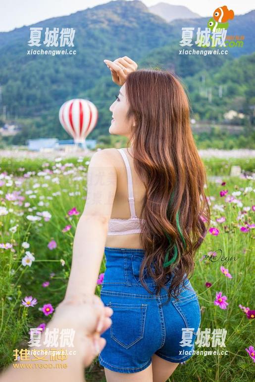 推女神 - 这组尤美Yumi的白丝私拍图集，放在桌上都想偷偷翻看！