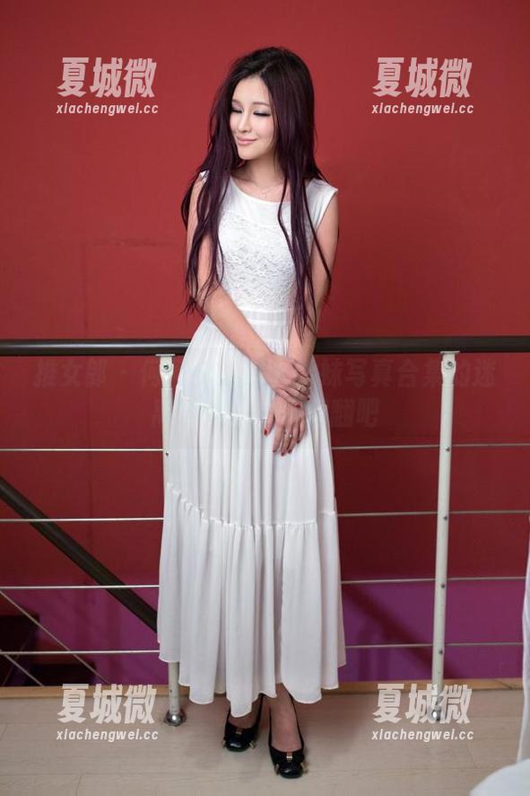 推女郎 - 何何夕邀你入学妹写真合集的迷离世界，随便翻翻吧