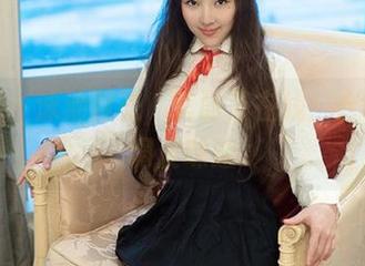 推女郎 - 泳池时光，李丽莎在线：合集充满调皮味道