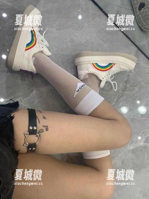 微密圈 - 杨大乐乐很靠谱的少女纪念册，最新分享满满的俏皮。