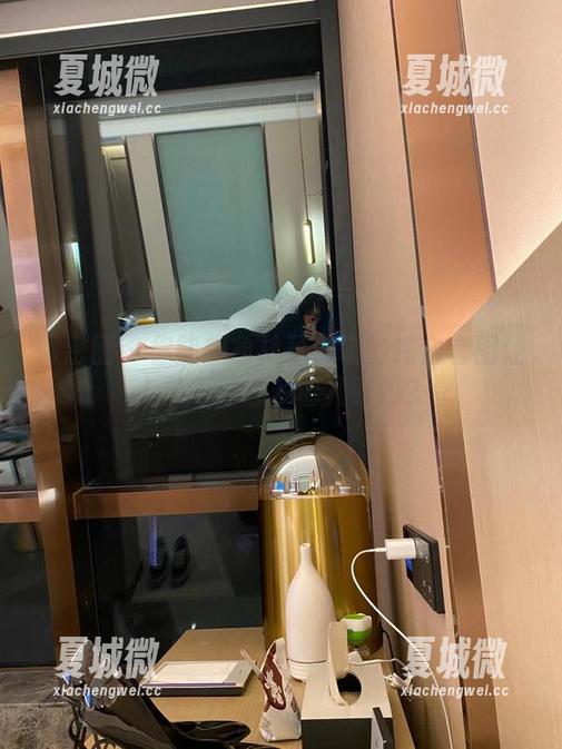 微密圈 - 你能想象林子琳喵的纯白套图让人忍不住想多看几眼吗？