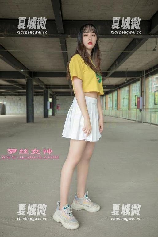 梦丝女神 - 桌面向右滑，璇璇的无圣光9分五官，原来这么耐看