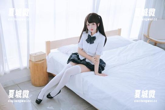 更新啦！樱井小莜的海边合集，集中展示她避免被海水浸泡的方法。