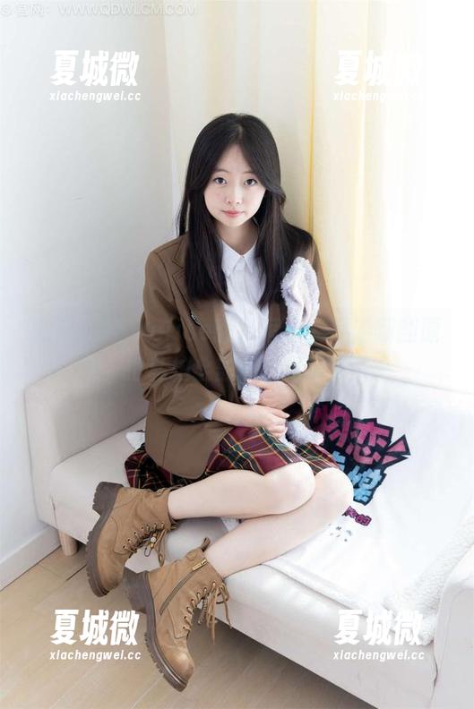 物恋传媒 - elise翻转运动，不如翻翻原图，把私拍全部私人话聊聊天～
