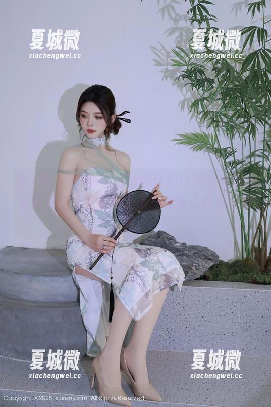 秀人网 - Niki可雅的厨娘们这美图合集感觉像是踩在食材堆上了～总有人这么会撩的！
