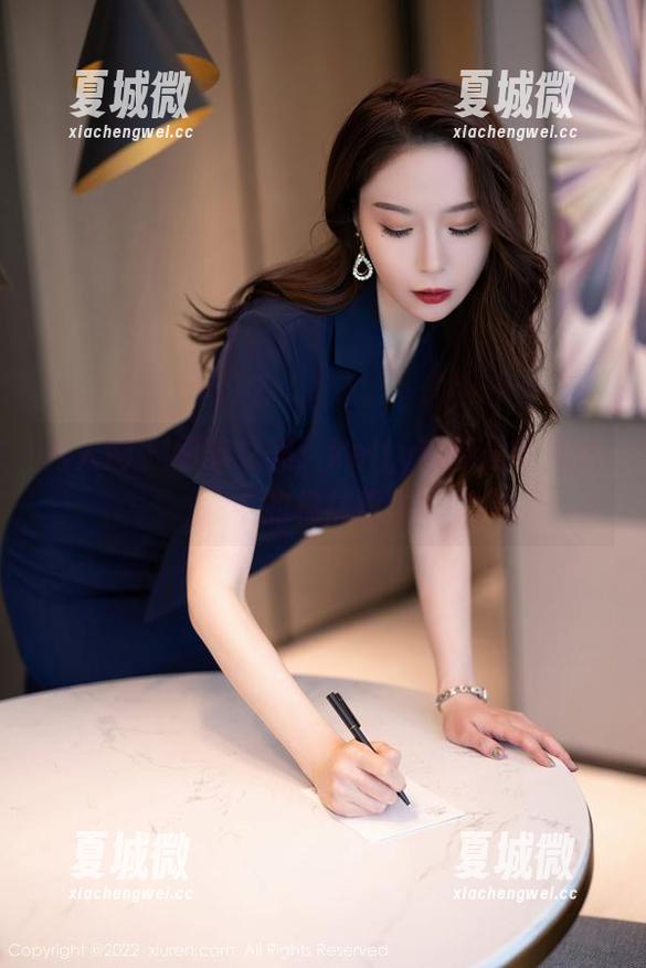 秀人网-kelly凯莉 秀人网 - 细节之美:kelly凯莉最新照片中的棉袜哲学