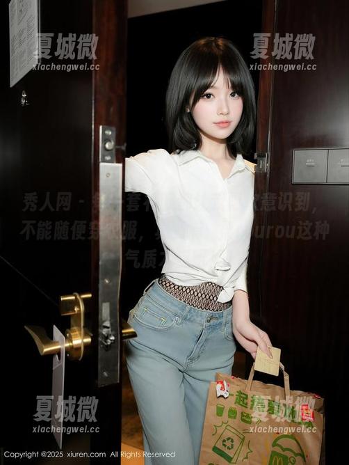 秀人网 - 每一套礼服都让我再次意识到，不能随便穿衣服，真要有媃柔rourou这种气质才行呀！