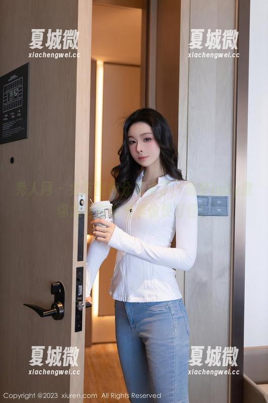 秀人网 - 女友图包分享来了，晓梦may教你怎么在恋爱里愉快打怪！