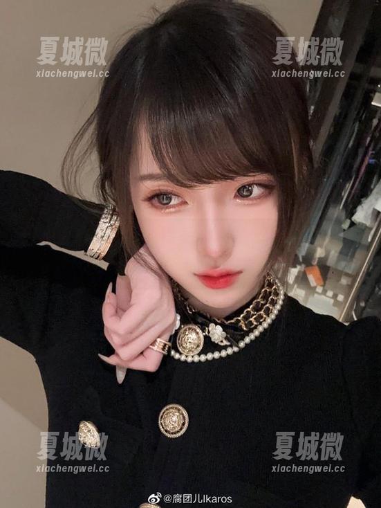 腐团儿Ikaros的黑贞德在高清图册中优雅又迷人。