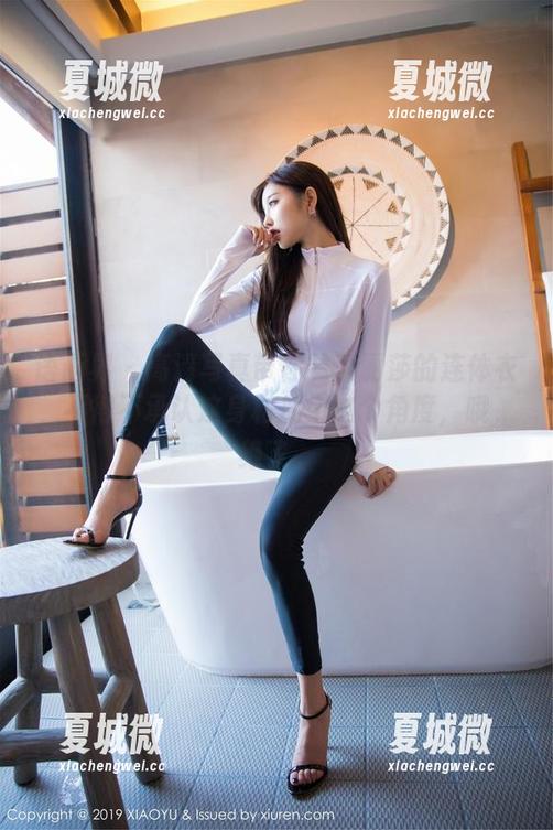 语画界 - 高清写真带你看李丽莎的连体衣，不得不承认这身材加上这个角度，哦，绝了。