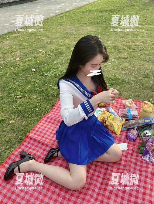微密圈 - 翻开软妹小九九的修女图册，每一张原图都有如同不再言语的故事等在那里
